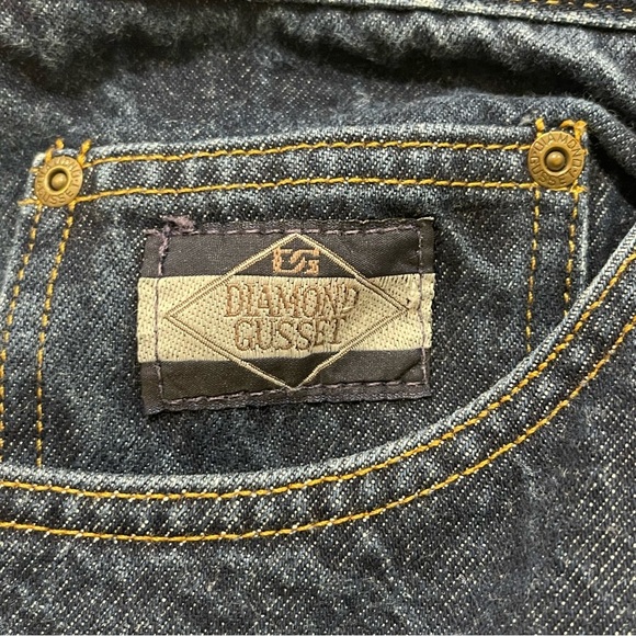 Diamond Gusset Relaxed Fit Jean. Size 40x32 - Picture 6 of 10